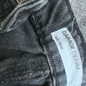 Garage size 9 womens mom black jeans